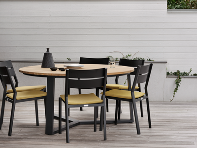 Laurion dining table Black/Natural wood