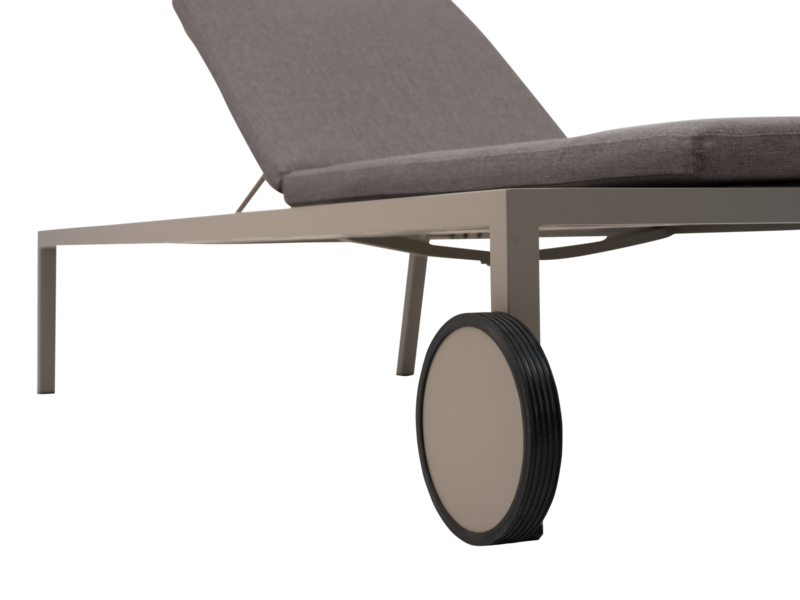 Samvaro lounger Khaki/Soft Dawn