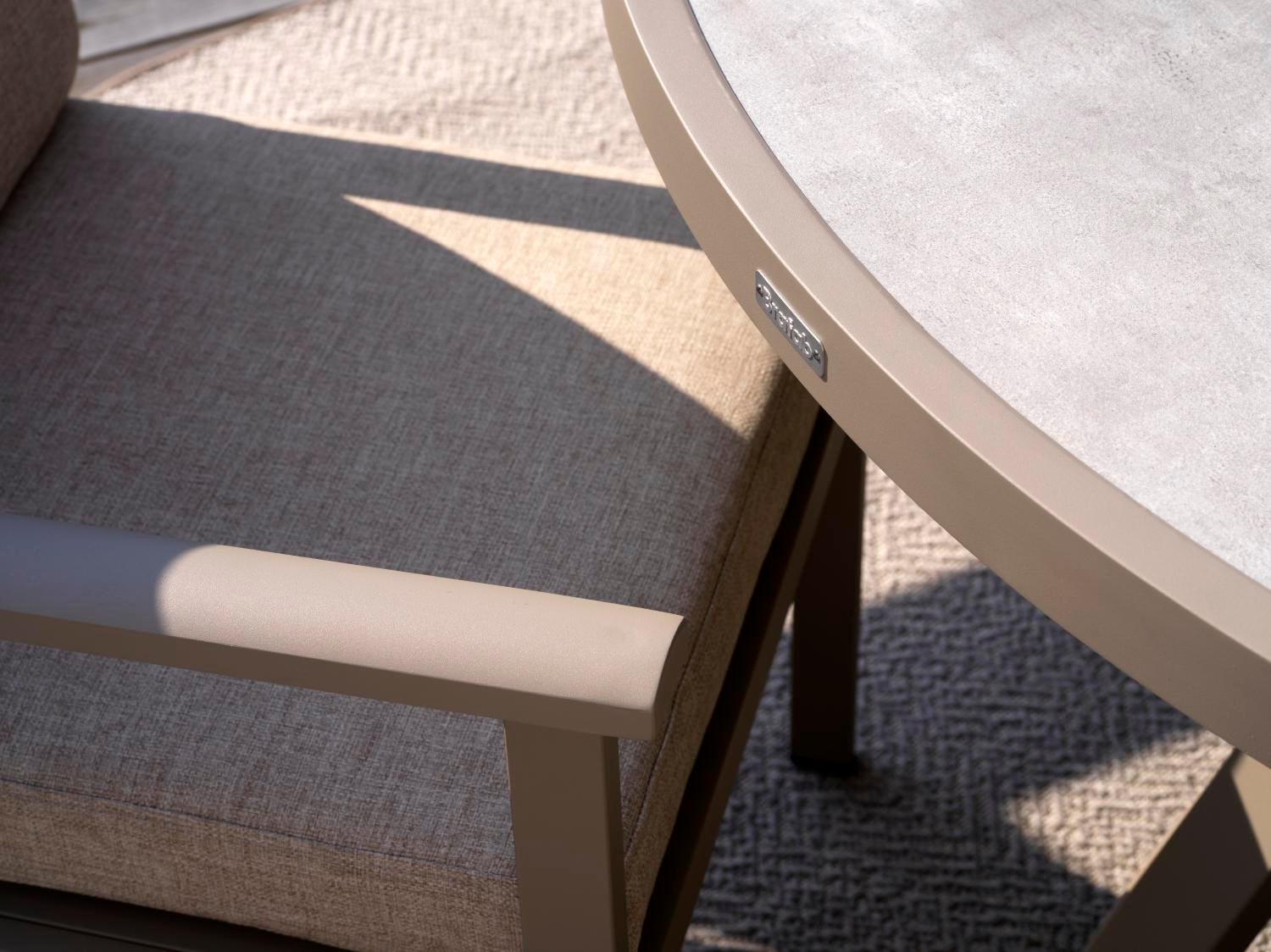 Samvaro dining table Khaki/Sand