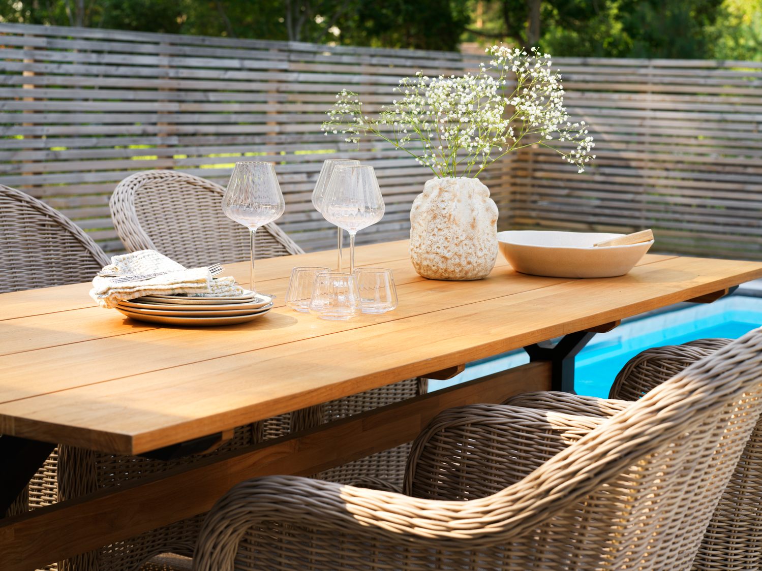 Mark dining table Black/teak