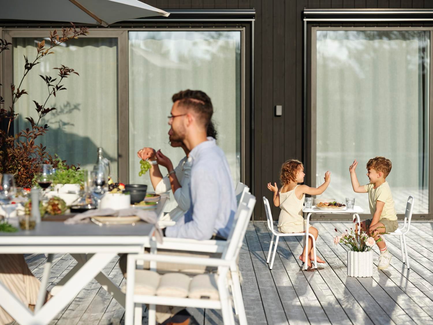 Nera chidrens table White