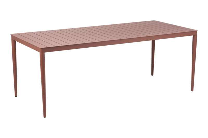 Bigby dining table Zin Red