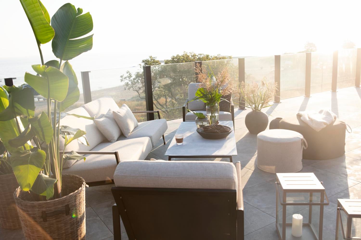 Lyra armchair Black/Sand