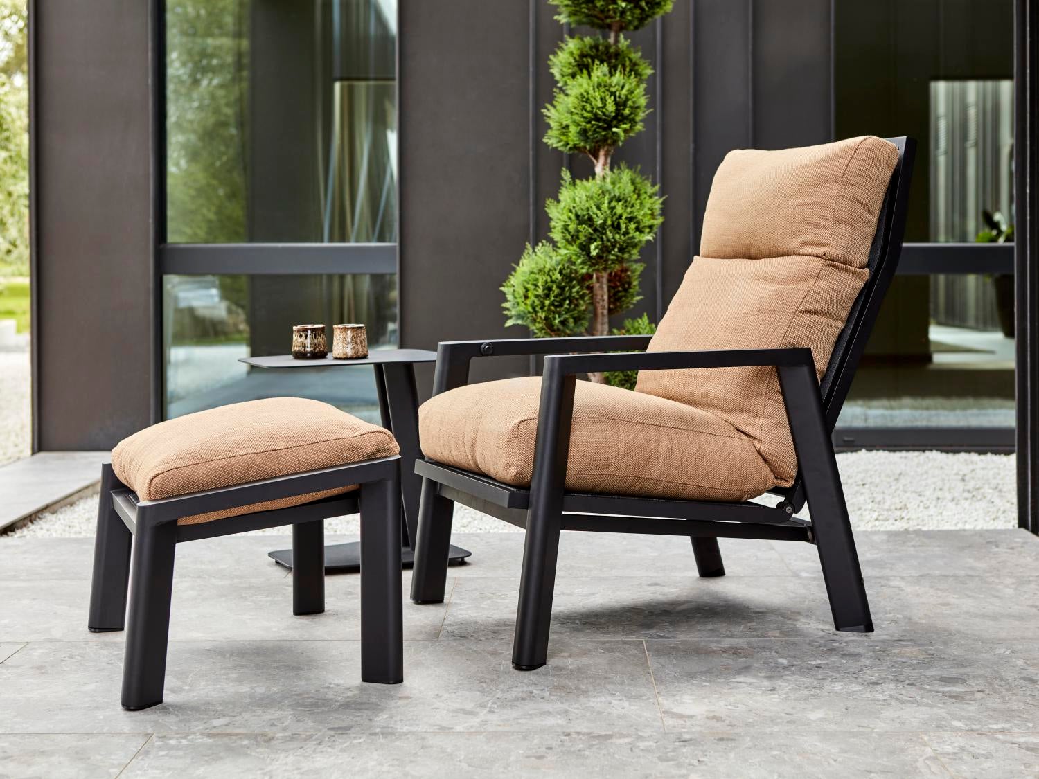 Slide position armchair Black/Cinnamon Gold