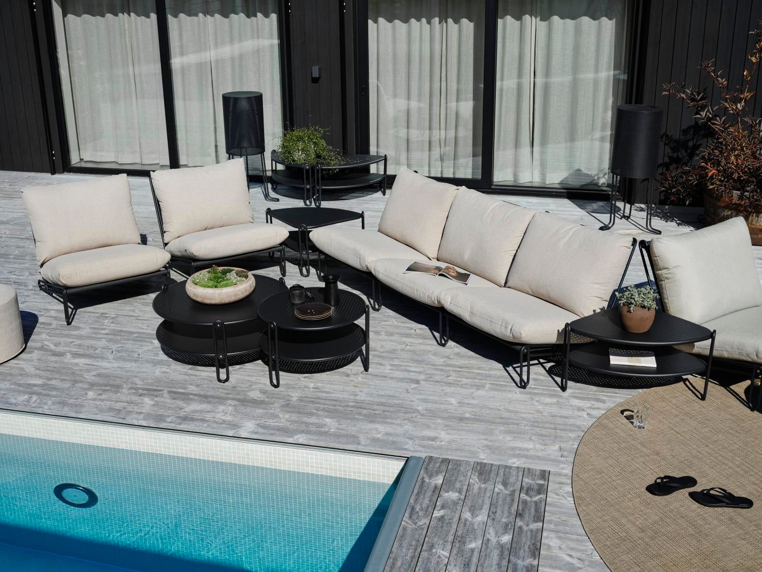 Blixt lounge chair Black/Cley beige