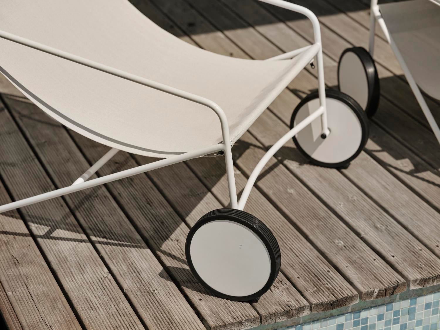 Poul Chair lounge chair White/Off-white