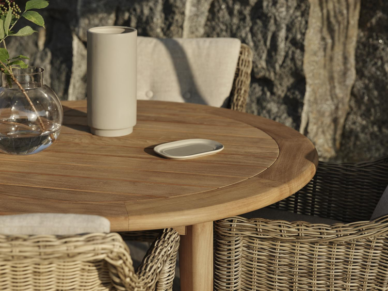 Lilja dining table Natural color