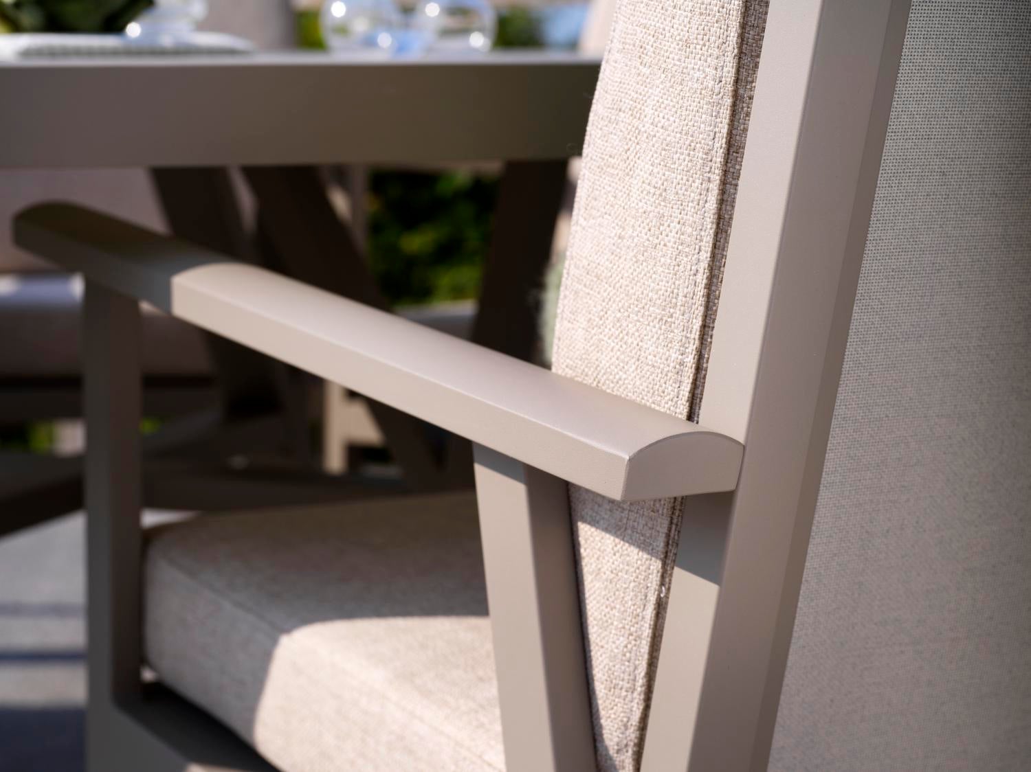 Samvaro armchair Khaki/Sand