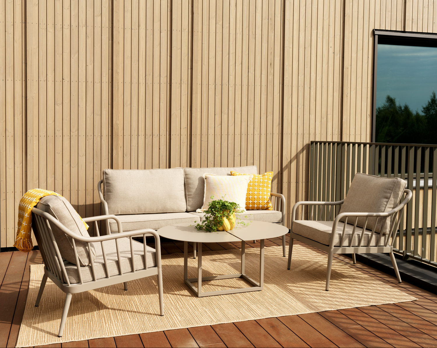 Coleville armchair Khaki/Burlap Beige