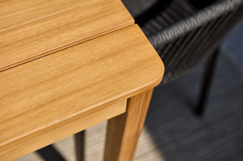 Joe dining table Natural color