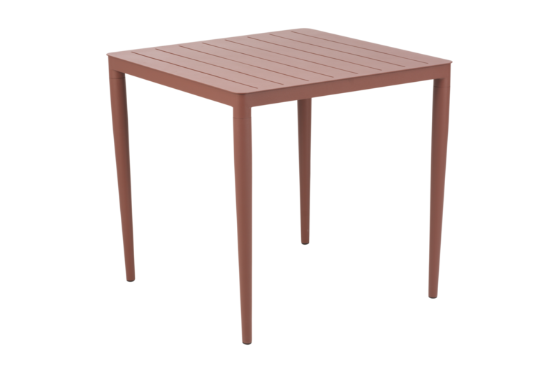 Bigby dining table Zin Red