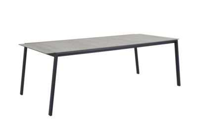 Lyra dining table Black