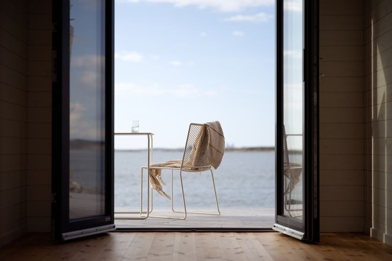 Haru dining chair Pearl white