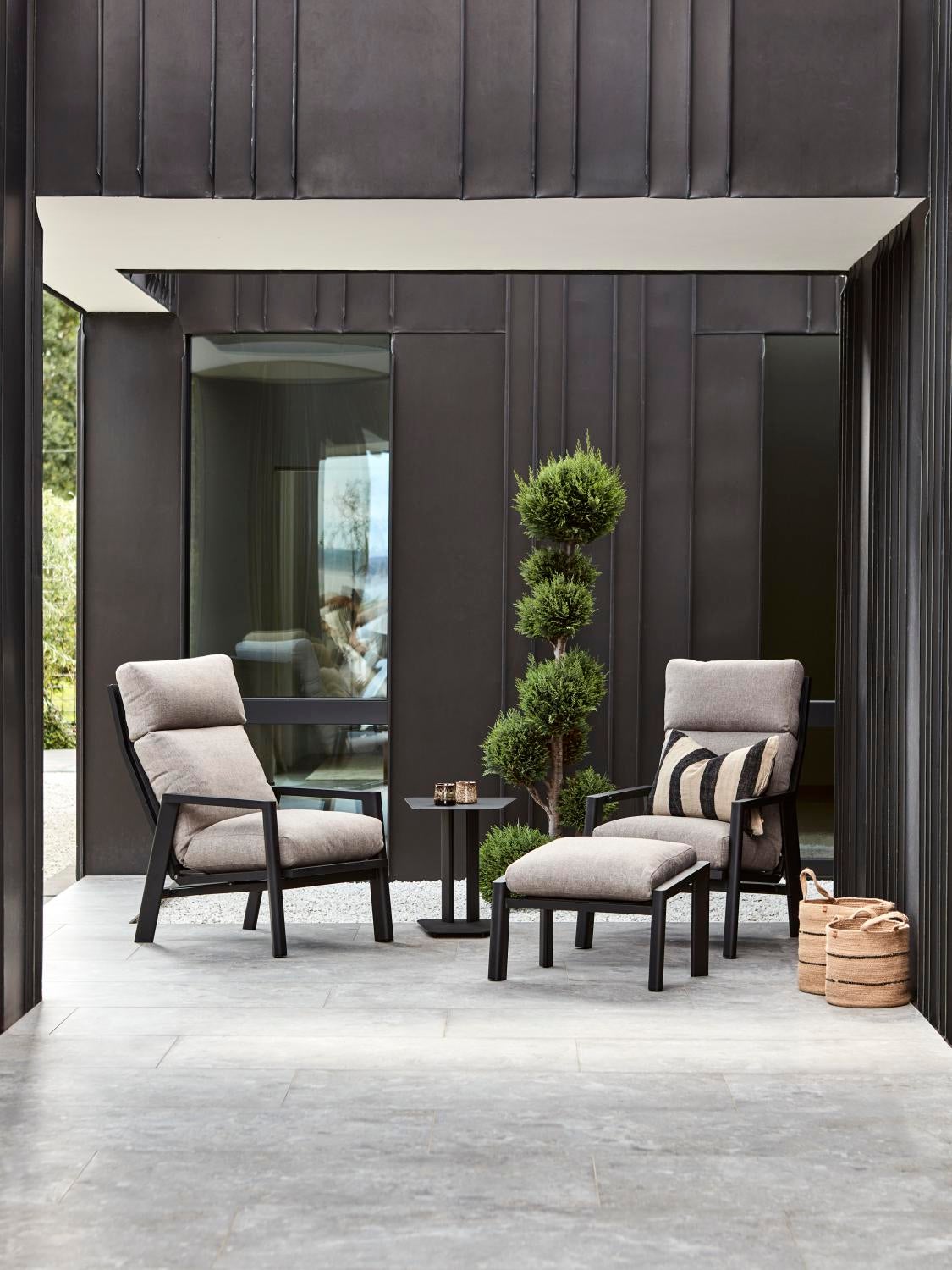 Slide side table Black