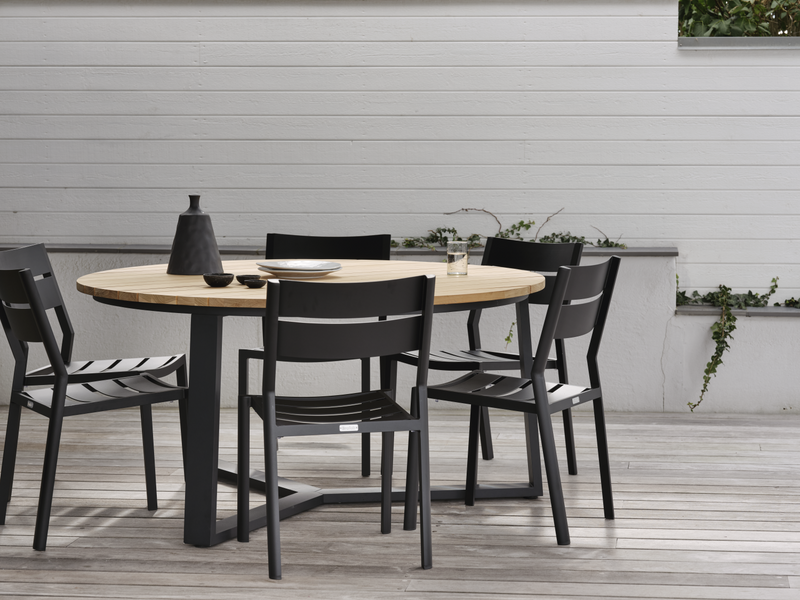 Laurion dining table Black/Natural wood