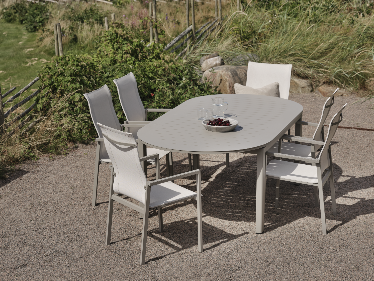 Comfy armchair Khaki/Off-white