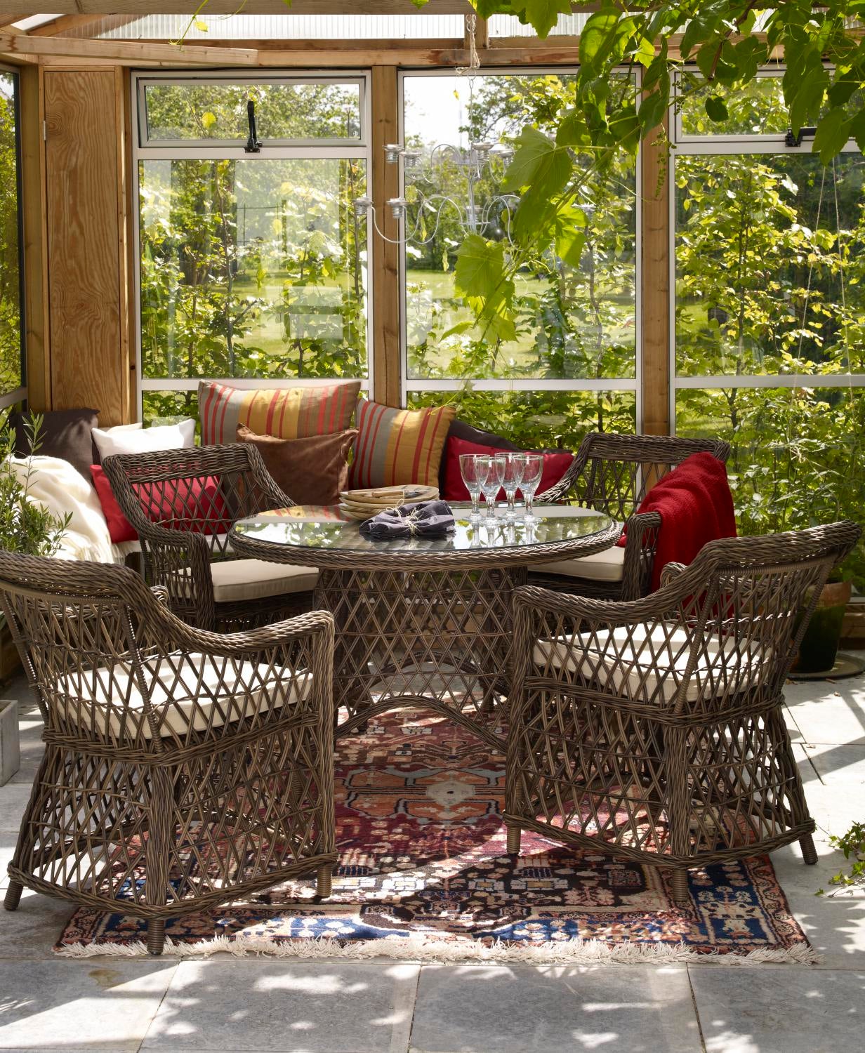 Beatrice armchair Brown/beige