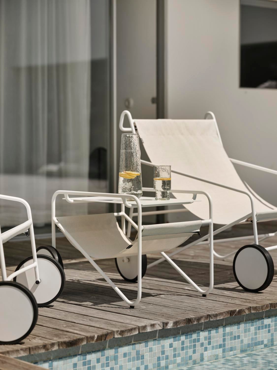 Poul Chair lounge chair White/Off-white