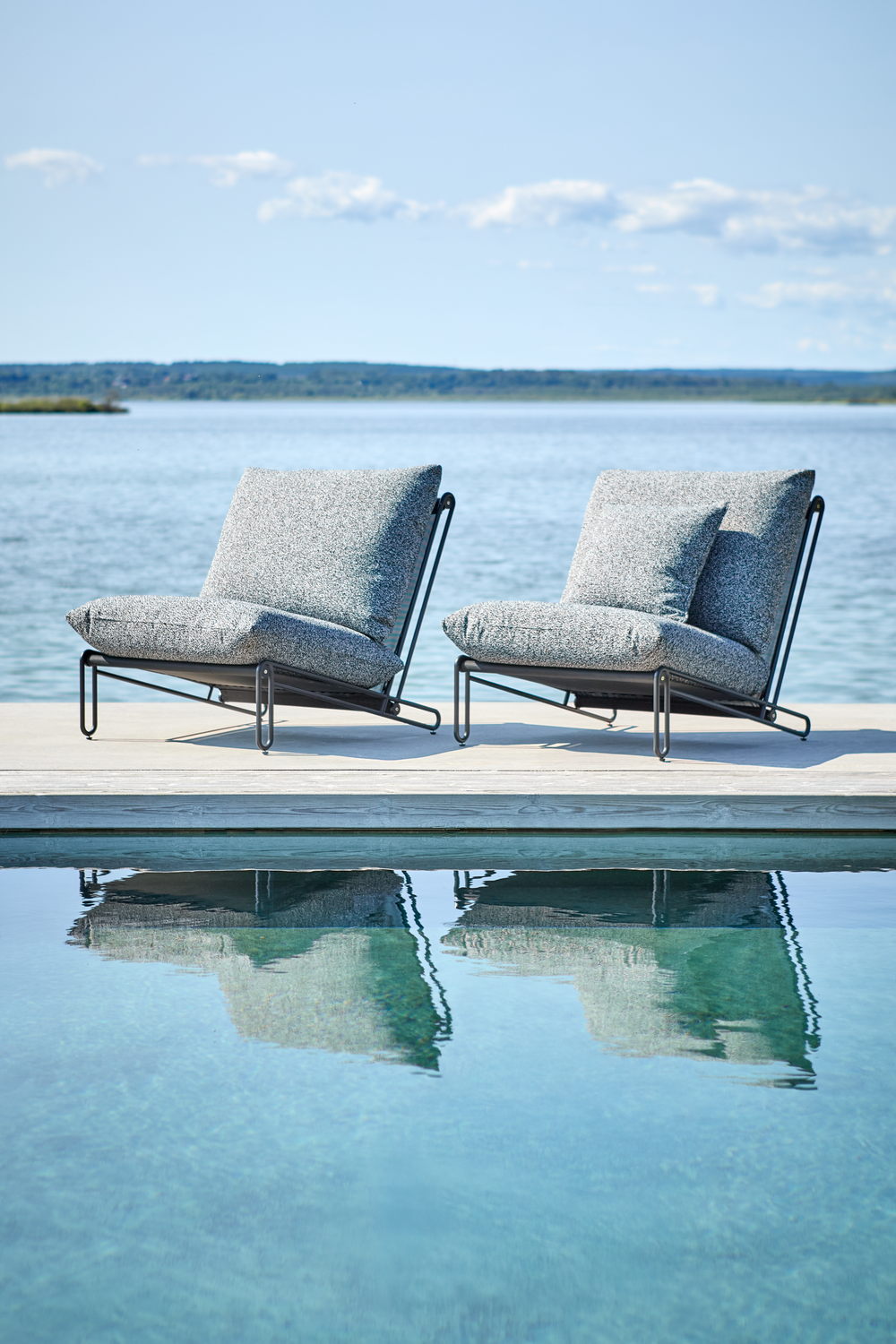 Blixt lounge chair Black/Teddy Ant