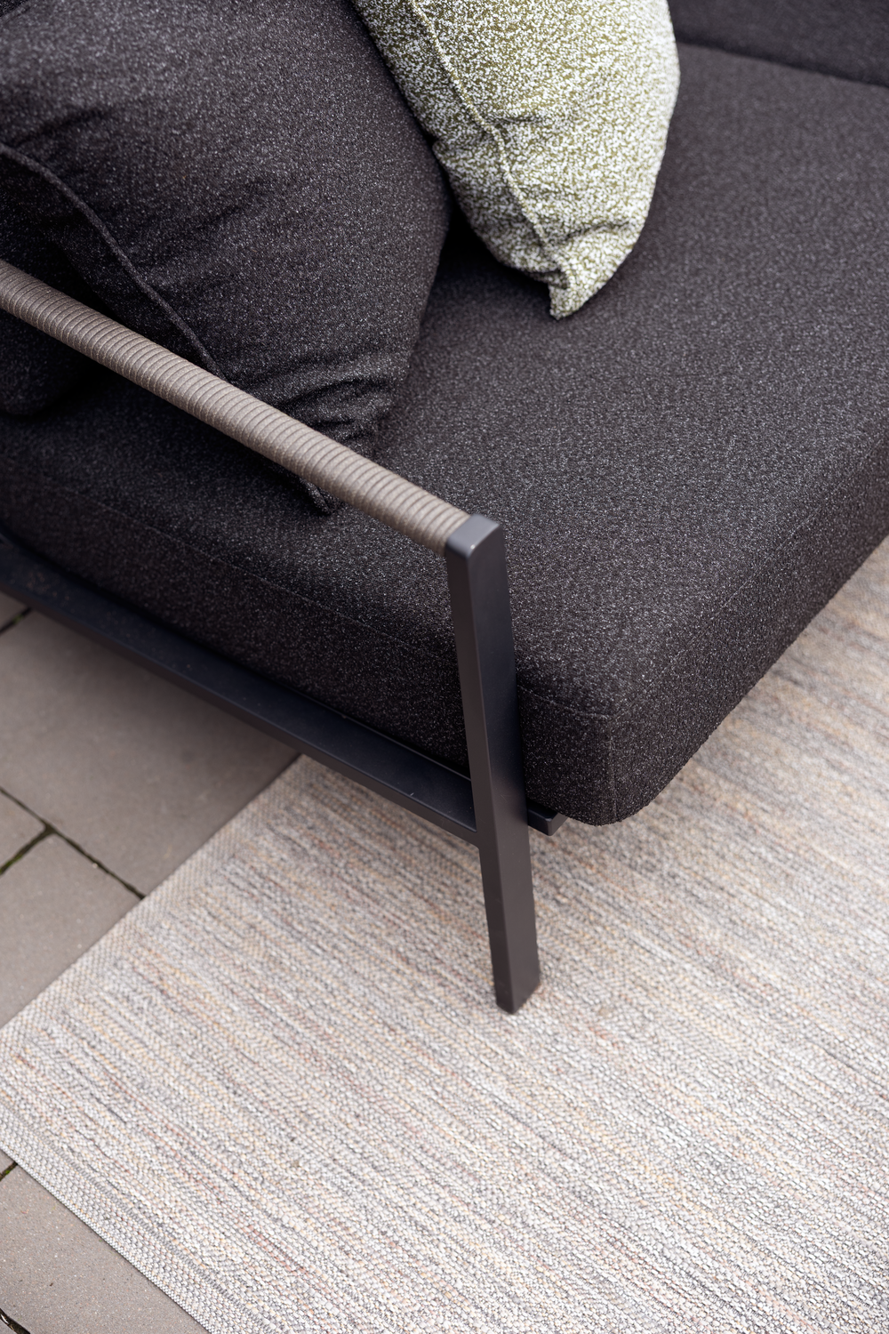 Lyra 2,5-seater sofa Black/Teddy Black