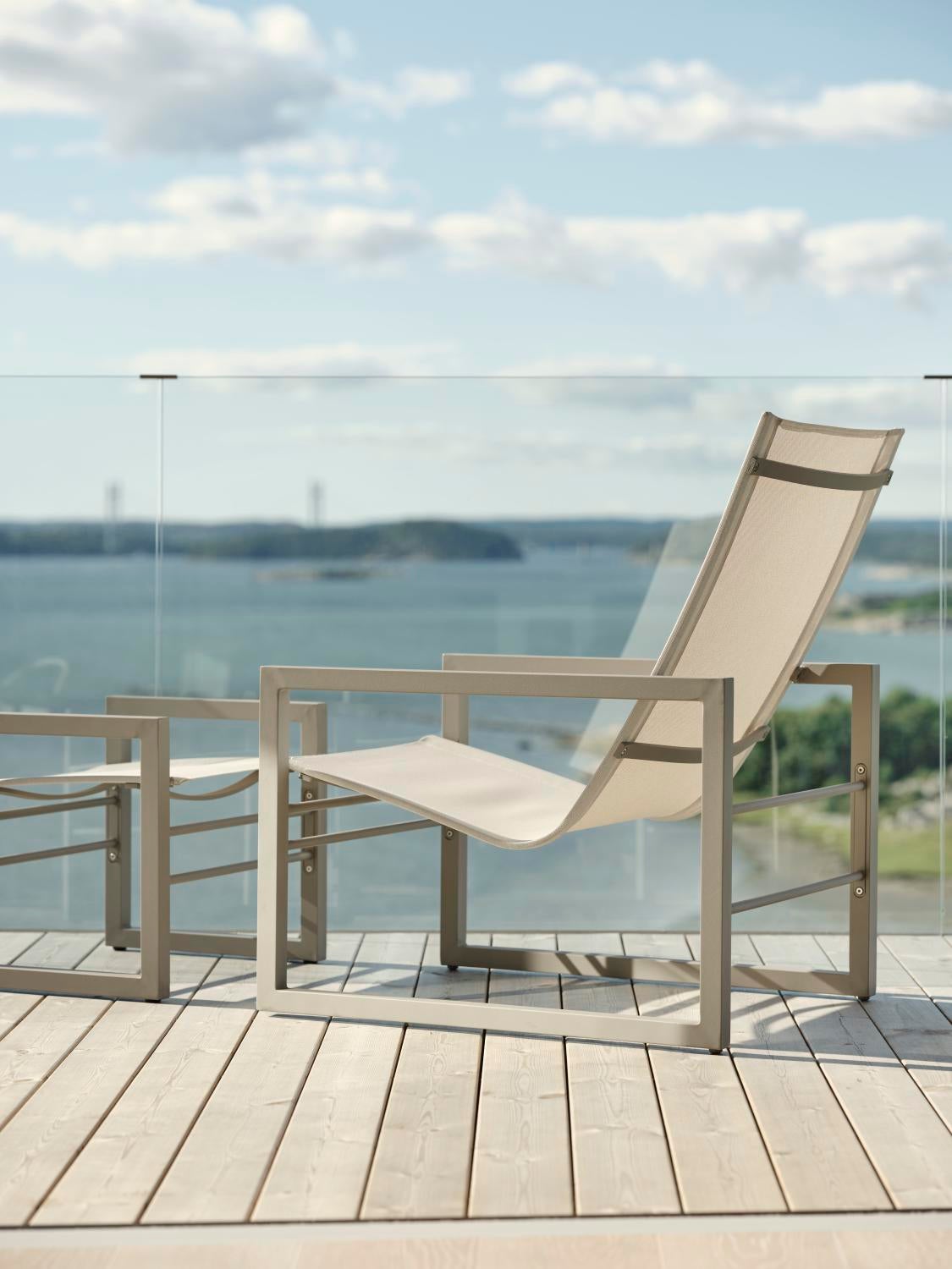 Vevi footstool Khaki/Off-white