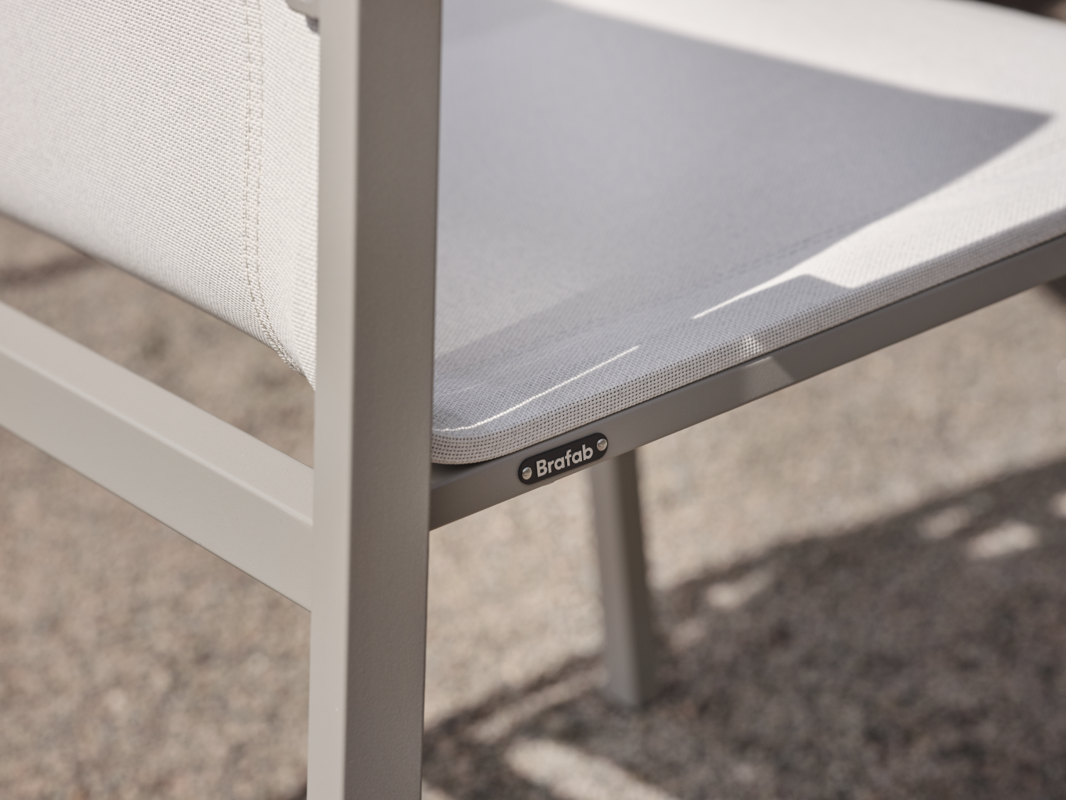 Comfy armchair Khaki/Off-white