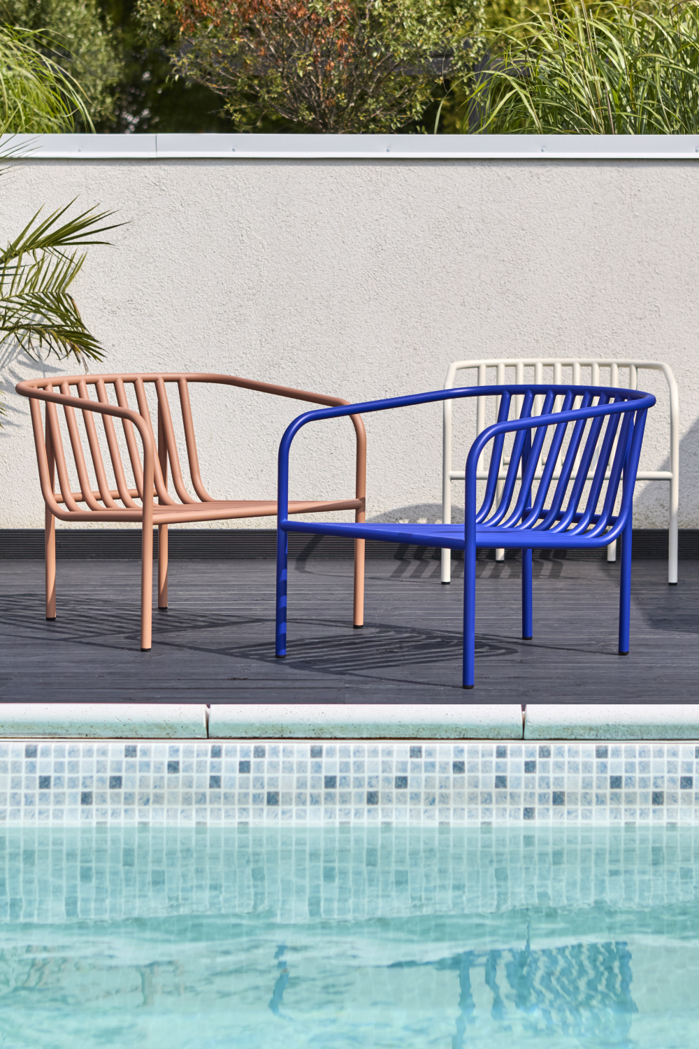 Bendt armchair Indigo Blue/Teddy Beige