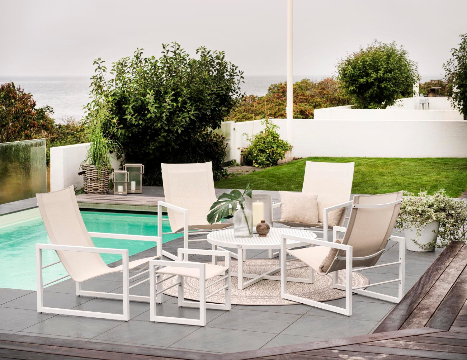 Vevi coffee table White