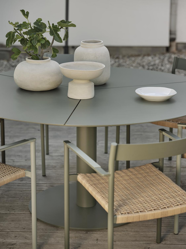 Peace dining table Nordic Green